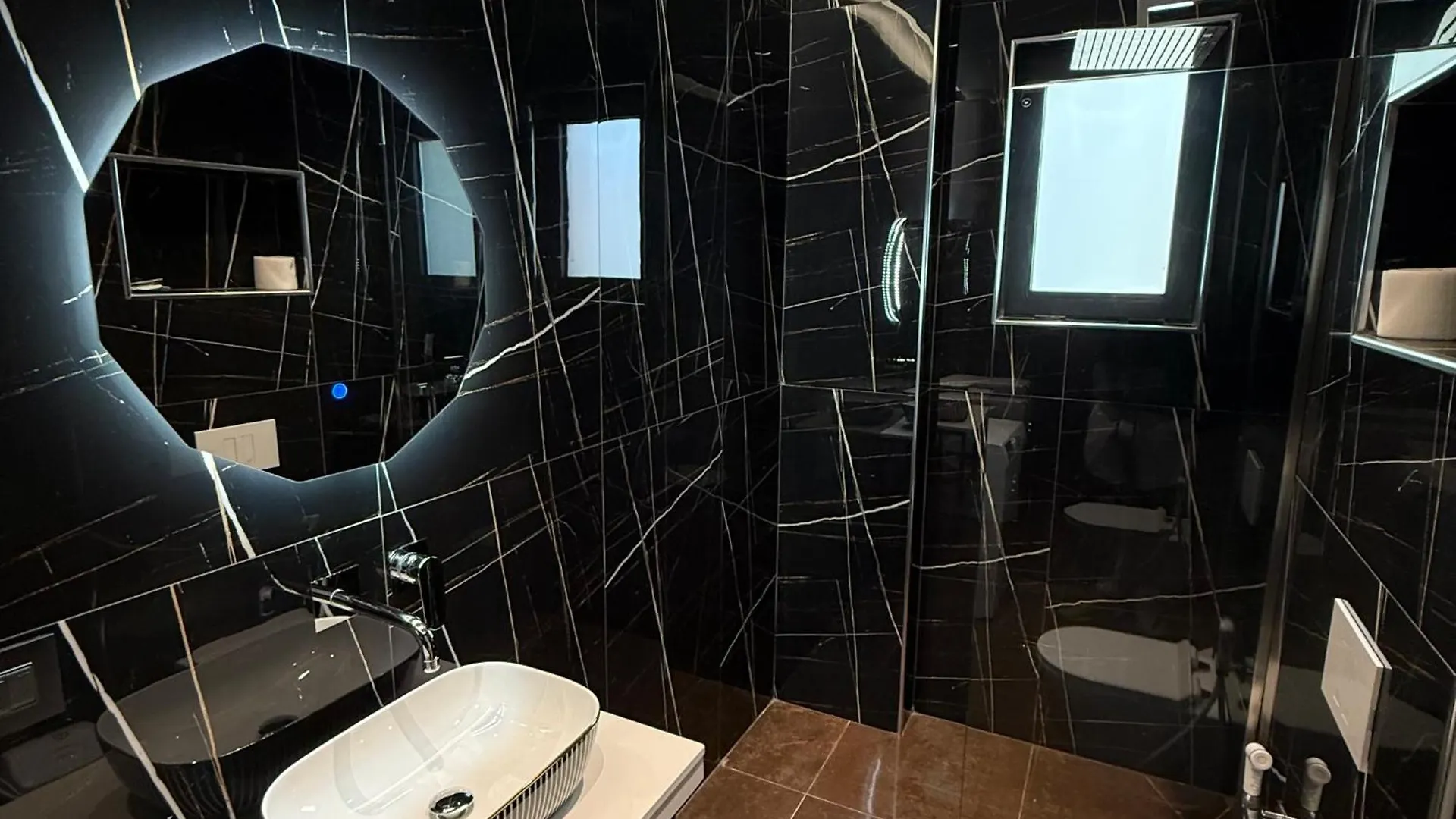 Day Lux Premium Apartments Sarandë