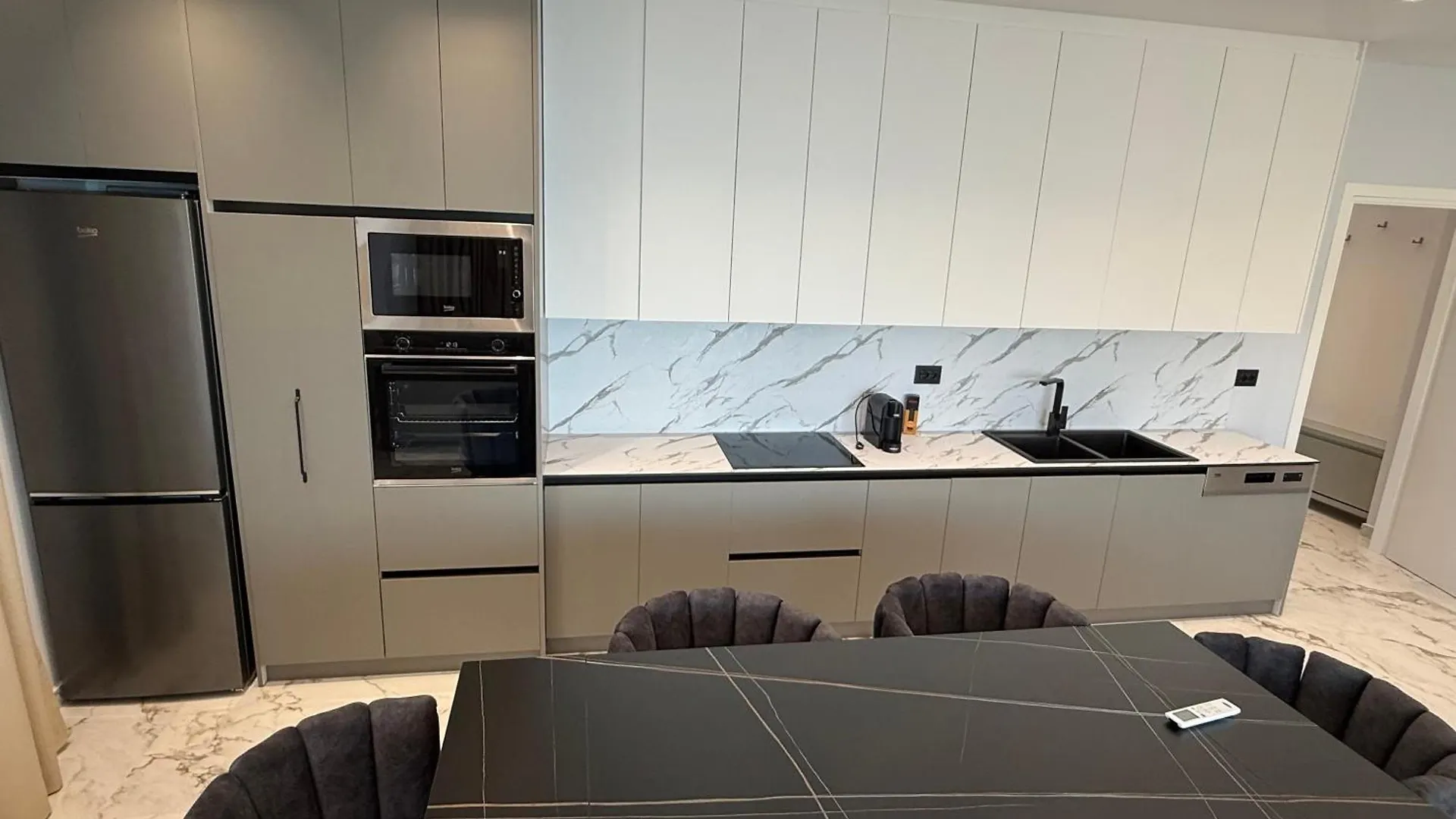 Aparthotel Day Lux Premium Apartments Sarandë