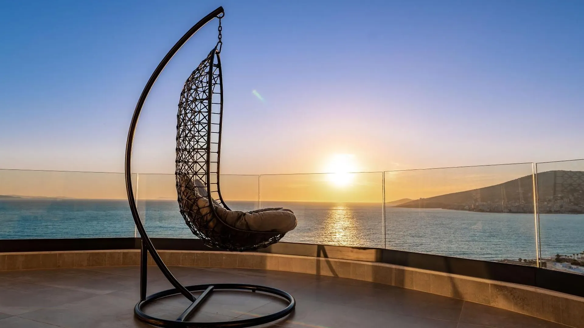 Aparthotel Day Lux Premium Apartments Sarandë