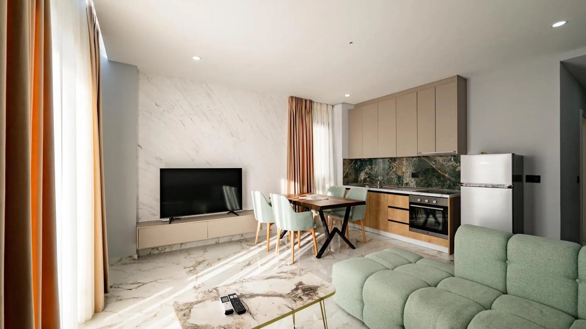 Day Lux Premium Apartments Sarandë