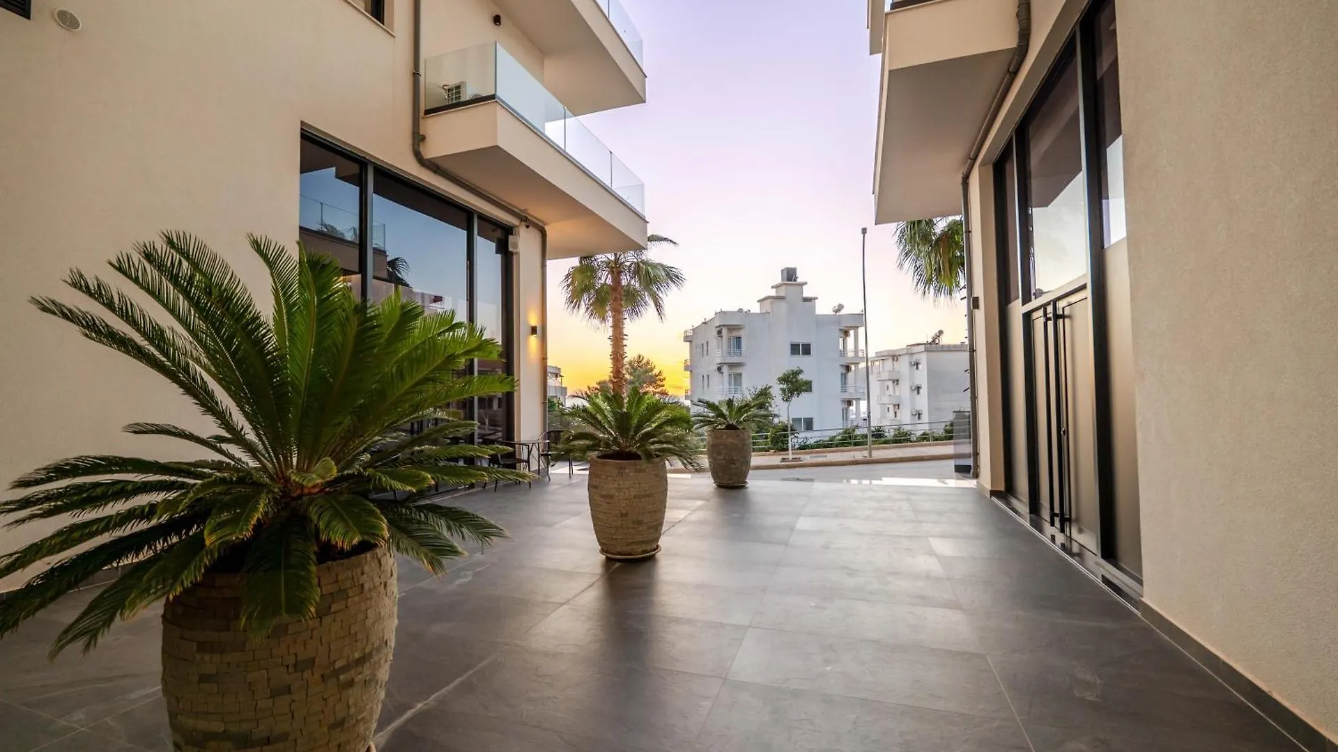 Day Lux Premium Apartments Sarandë