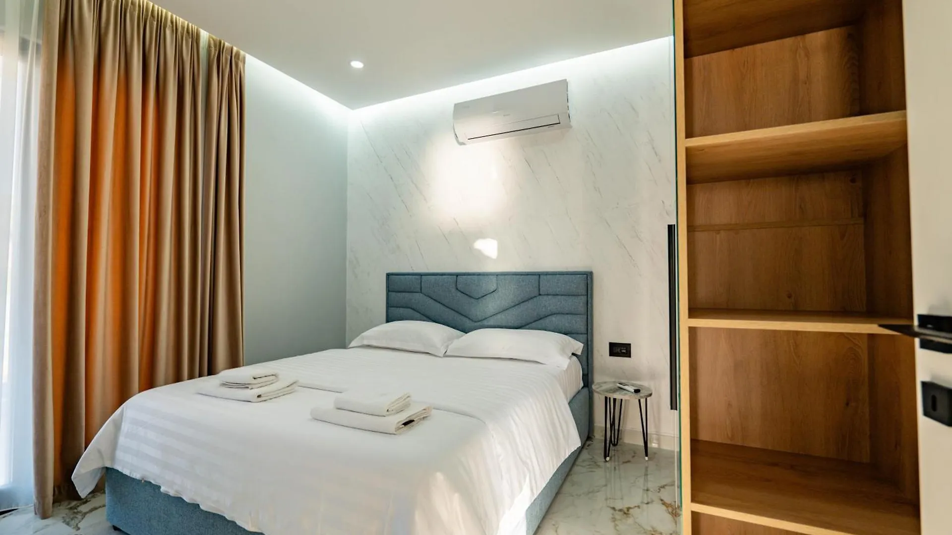 Day Lux Premium Apartments Sarandë Aparthotel