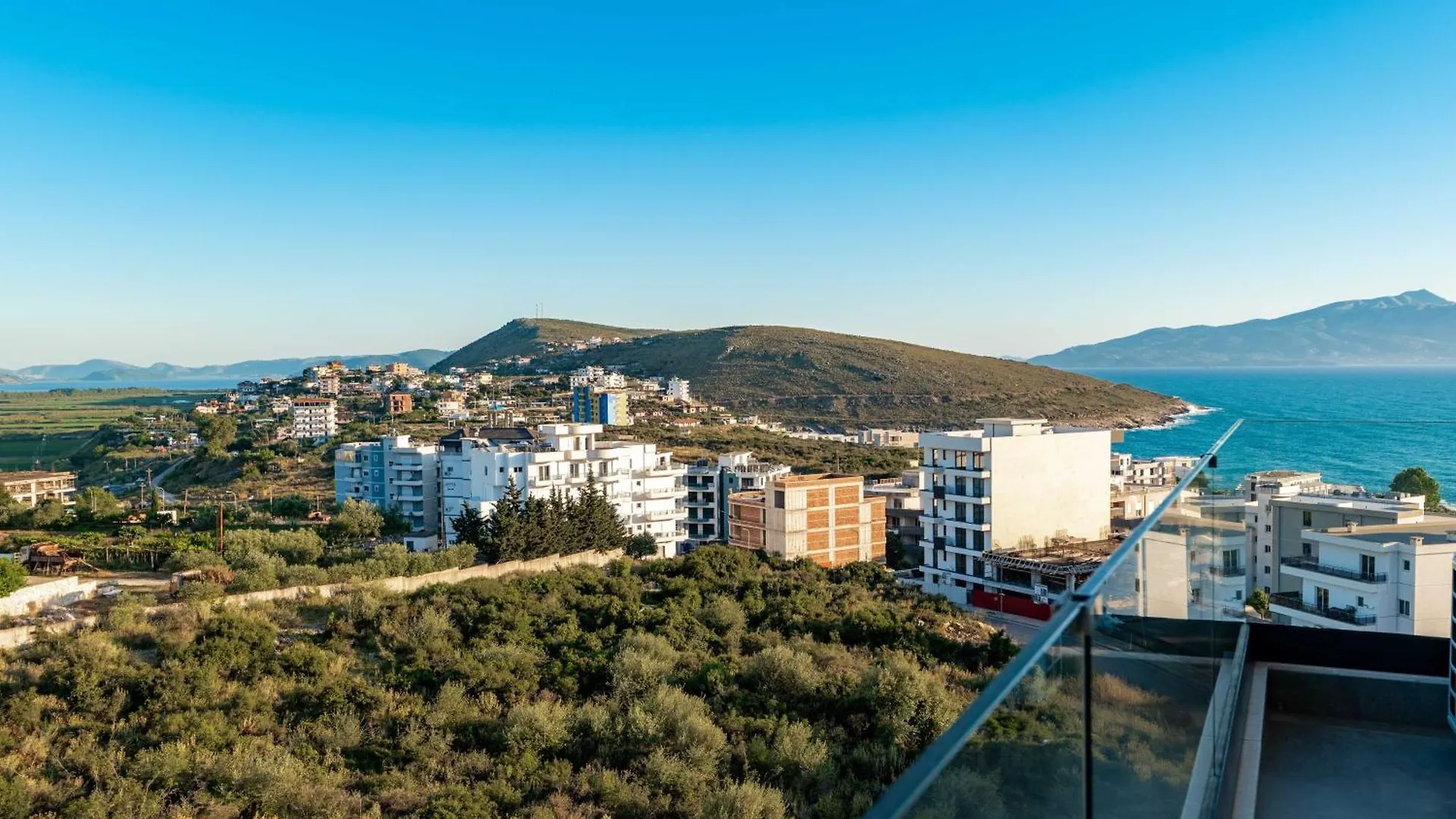 Aparthotel Day Lux Premium Apartments Sarandë